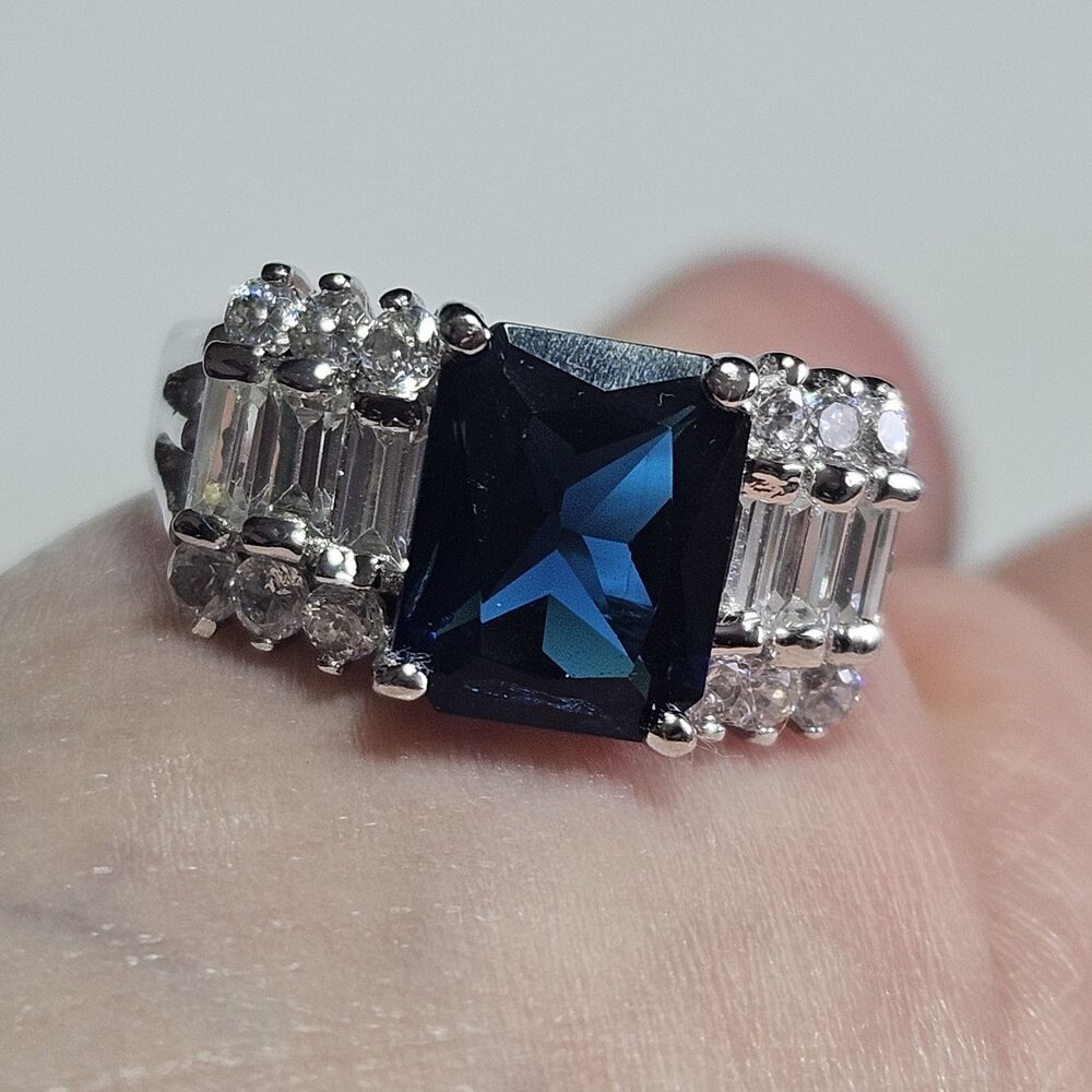 Silver Tone Blue Rectangular Rhinestone Clear Accent Fashion Ring Size 7.5
